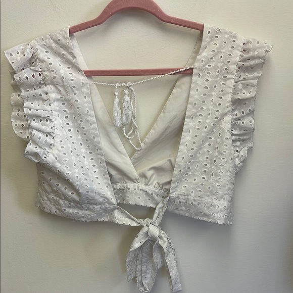 SHEIN White Flutter Sleeve Crop Blouse - Picture 3 of 6